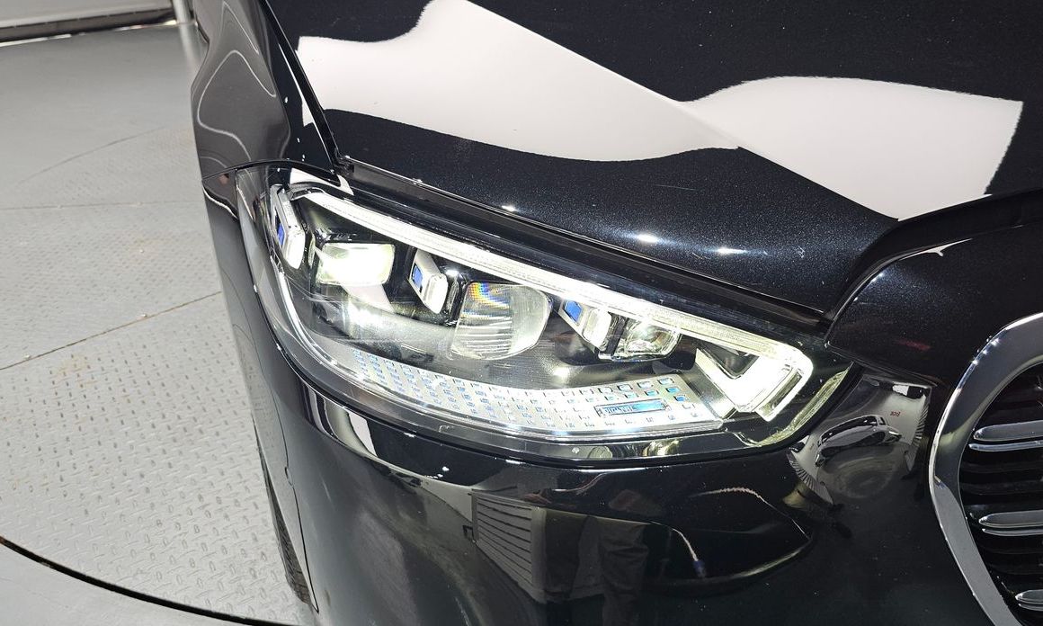 Mercedes-Benz S-Class 2026