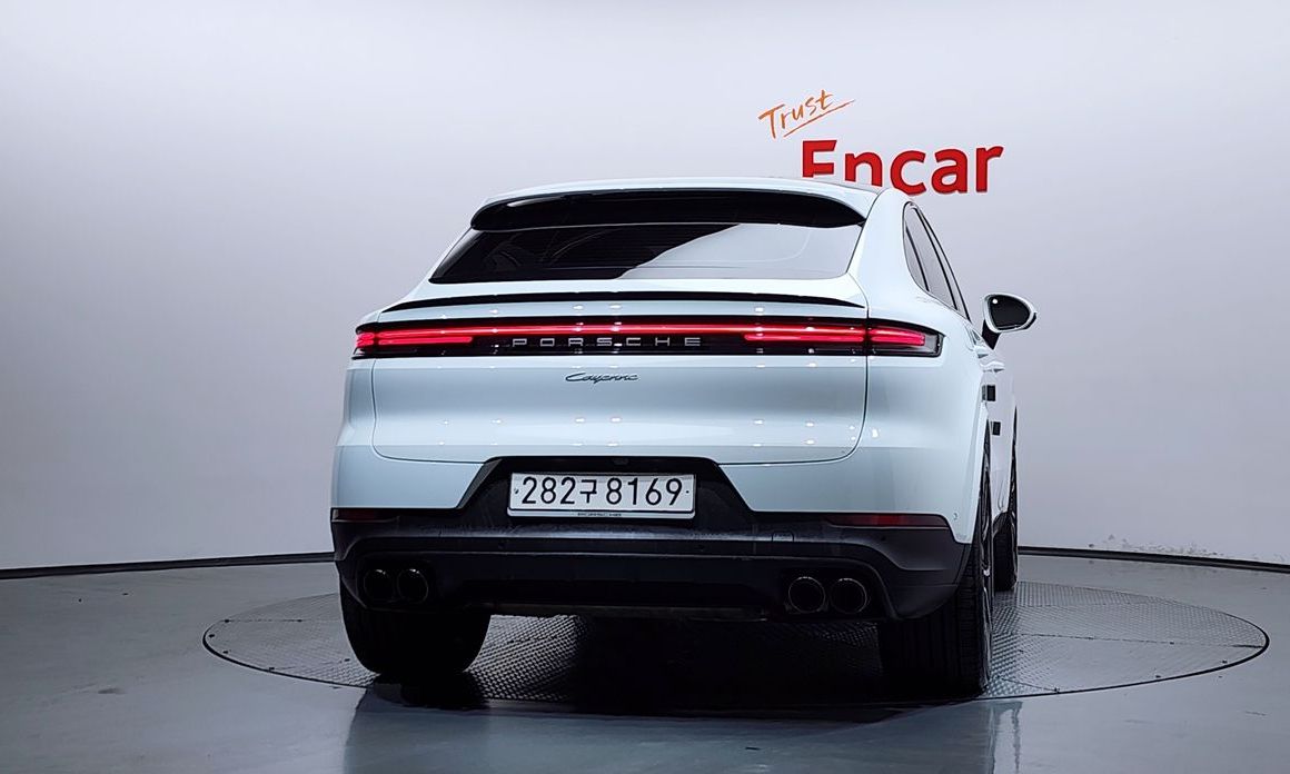 Porsche Cayenne 2024