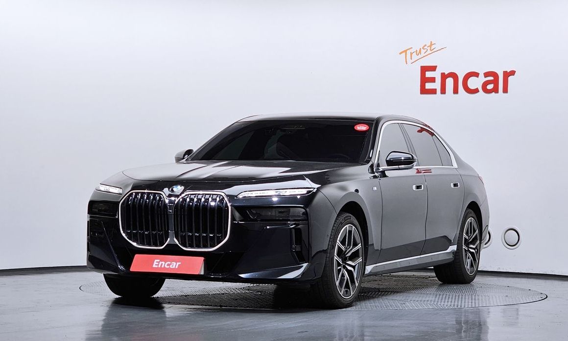 BMW 7-Series 2024