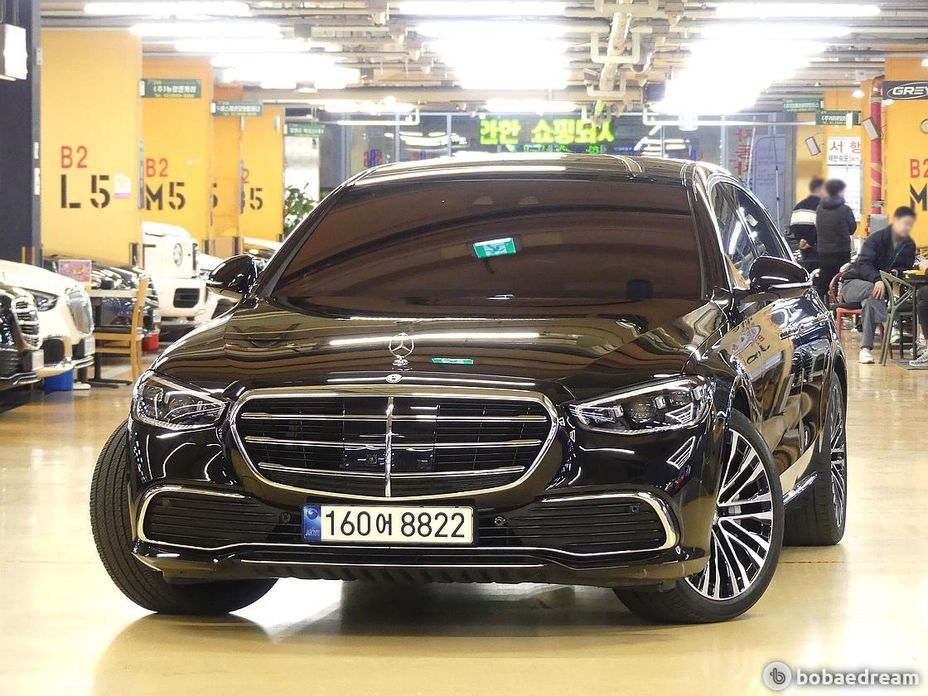 Mercedes-Benz S-Class 2022