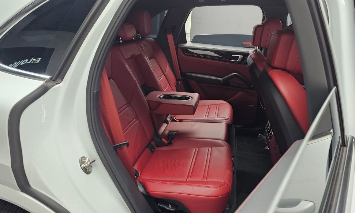 Porsche Cayenne 2023