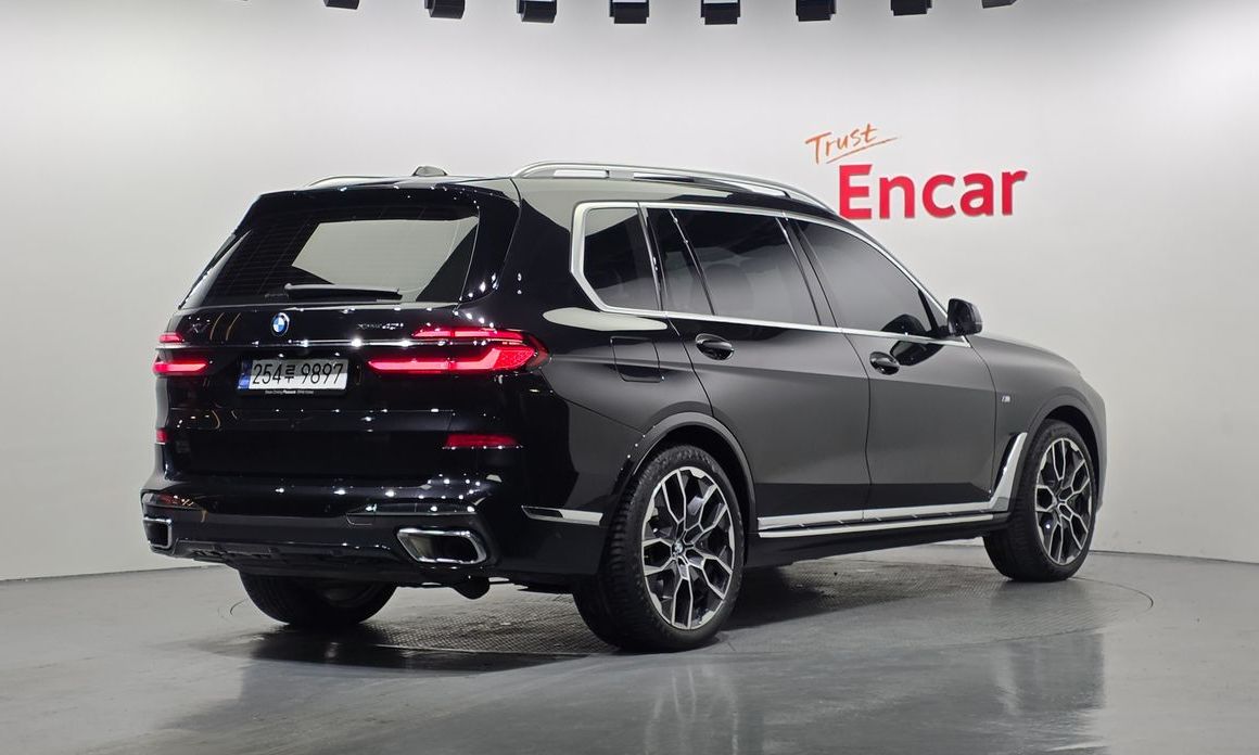 BMW X7 2024