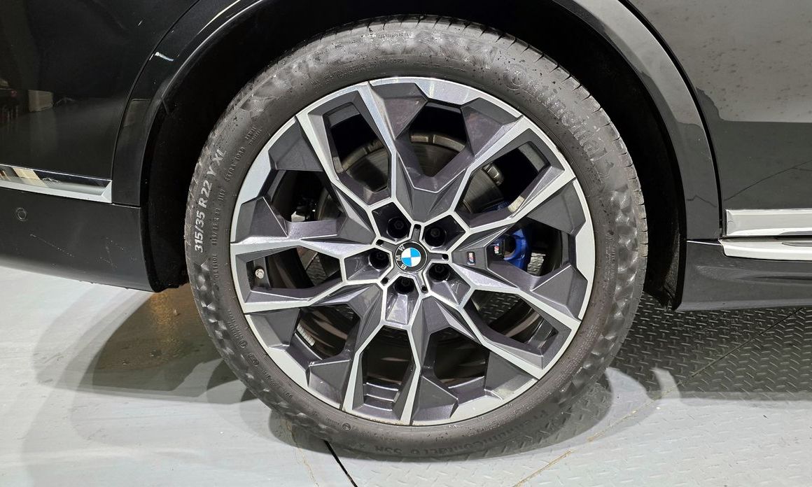 BMW X7 2024