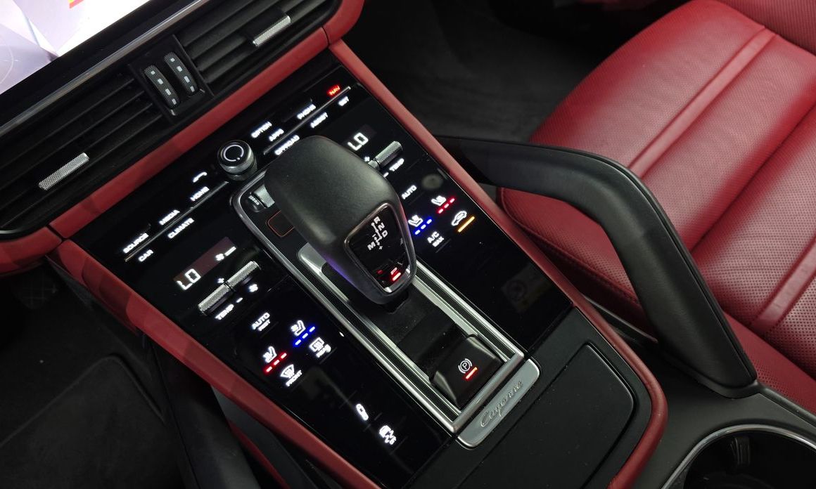 Porsche Cayenne 2023