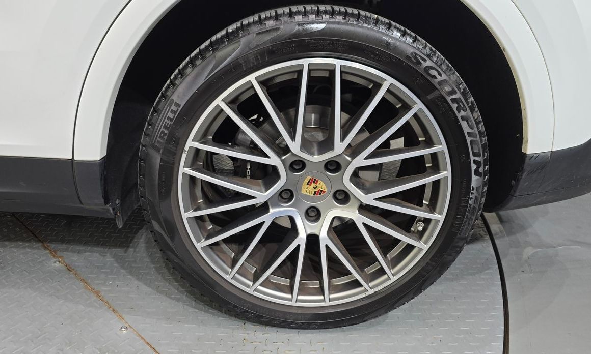 Porsche Cayenne 2023