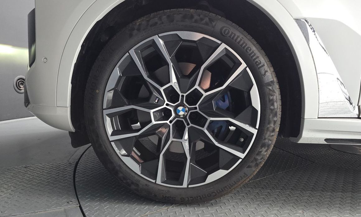 BMW X7 2025