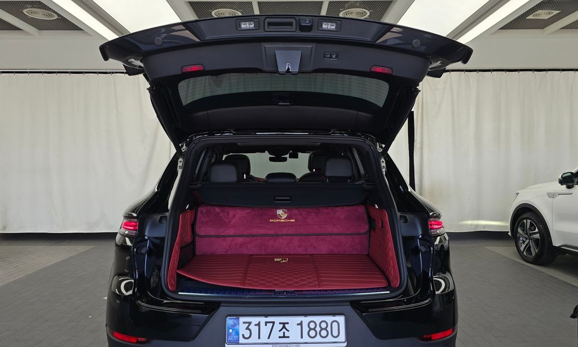 Porsche Cayenne 2024