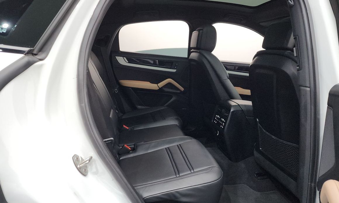Porsche Cayenne 2024