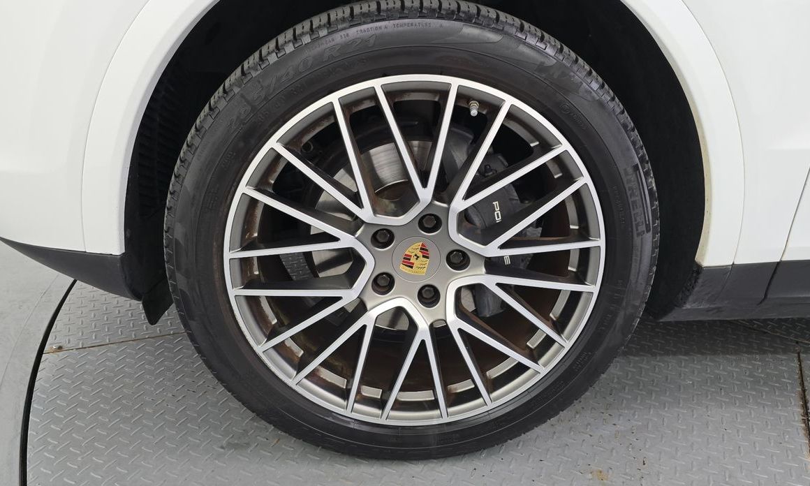Porsche Cayenne 2023