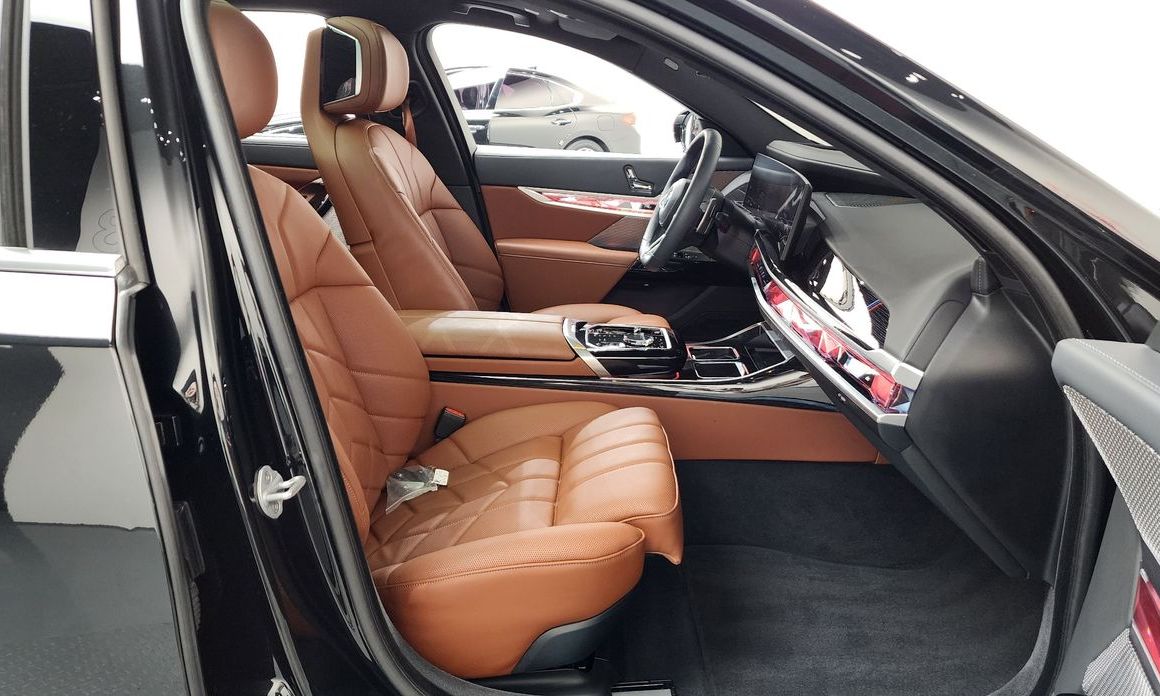 BMW 7-Series 2025