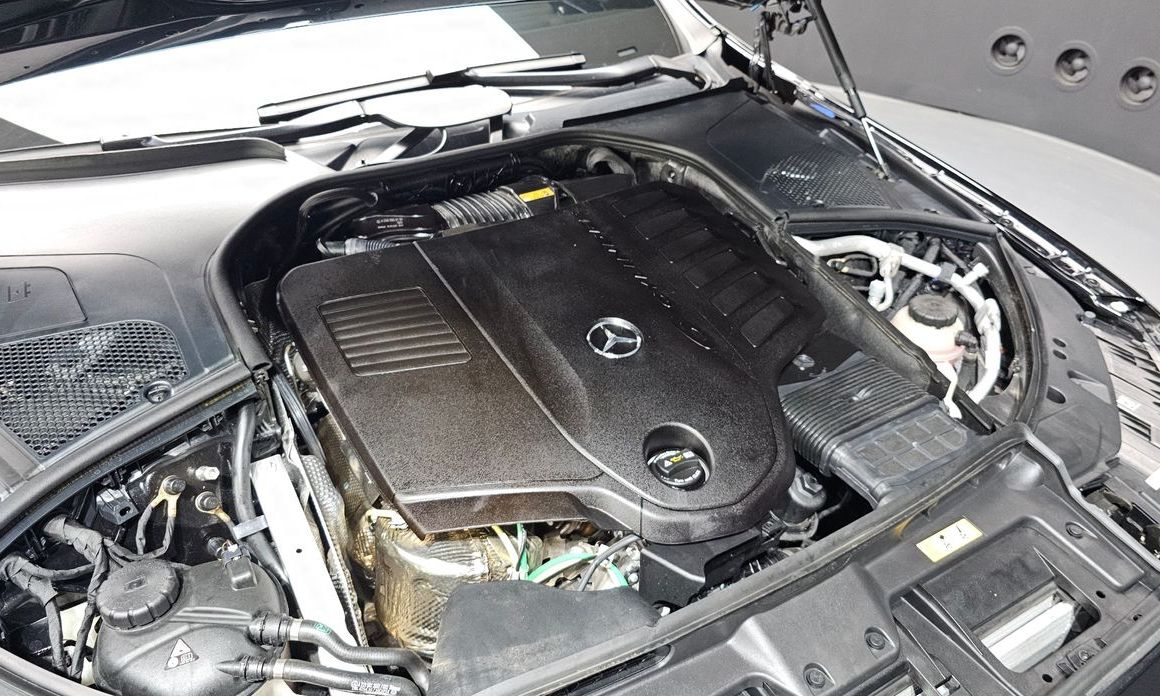 Mercedes-Benz S-Class 2026