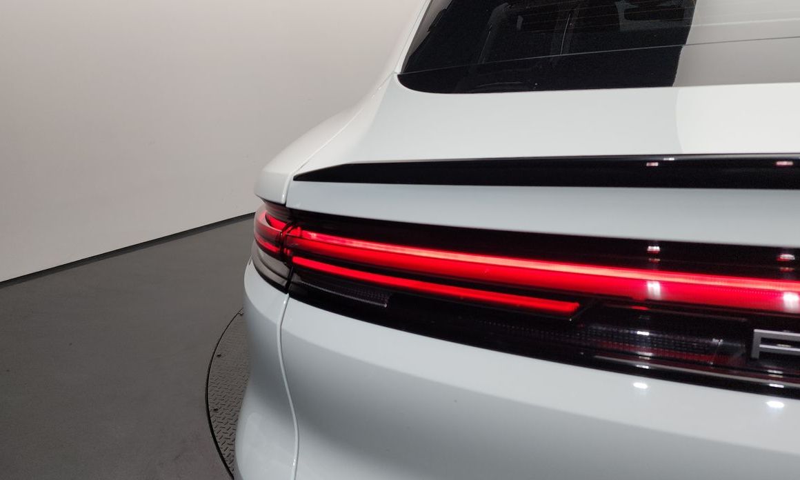 Porsche Cayenne 2024