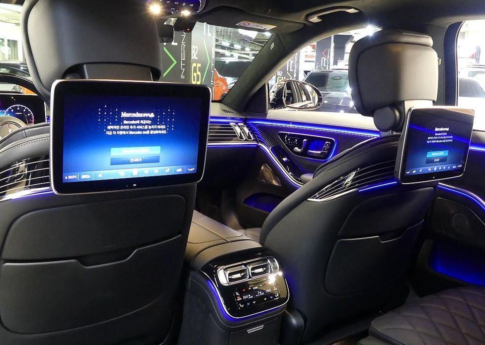 Mercedes-Benz S-Class 2023