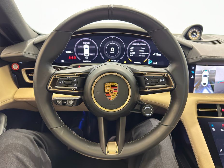 Porsche Taycan 2023