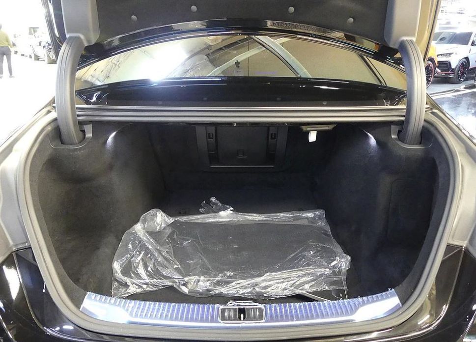 Mercedes-Benz S-Class 2023