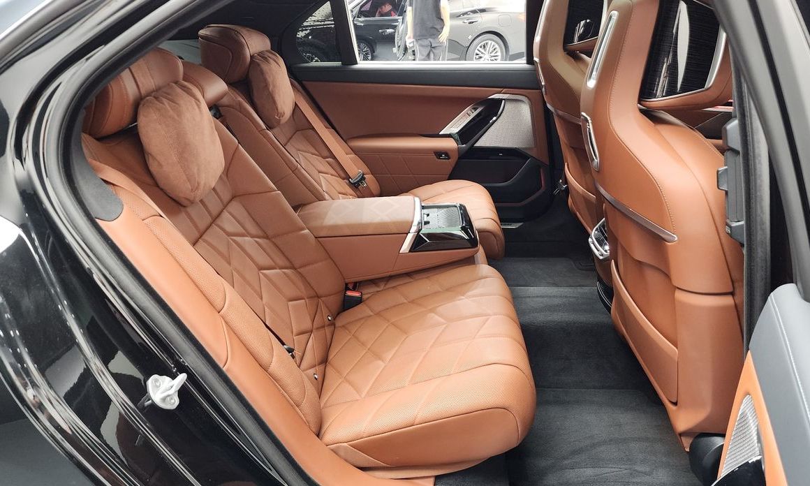 BMW 7-Series 2025