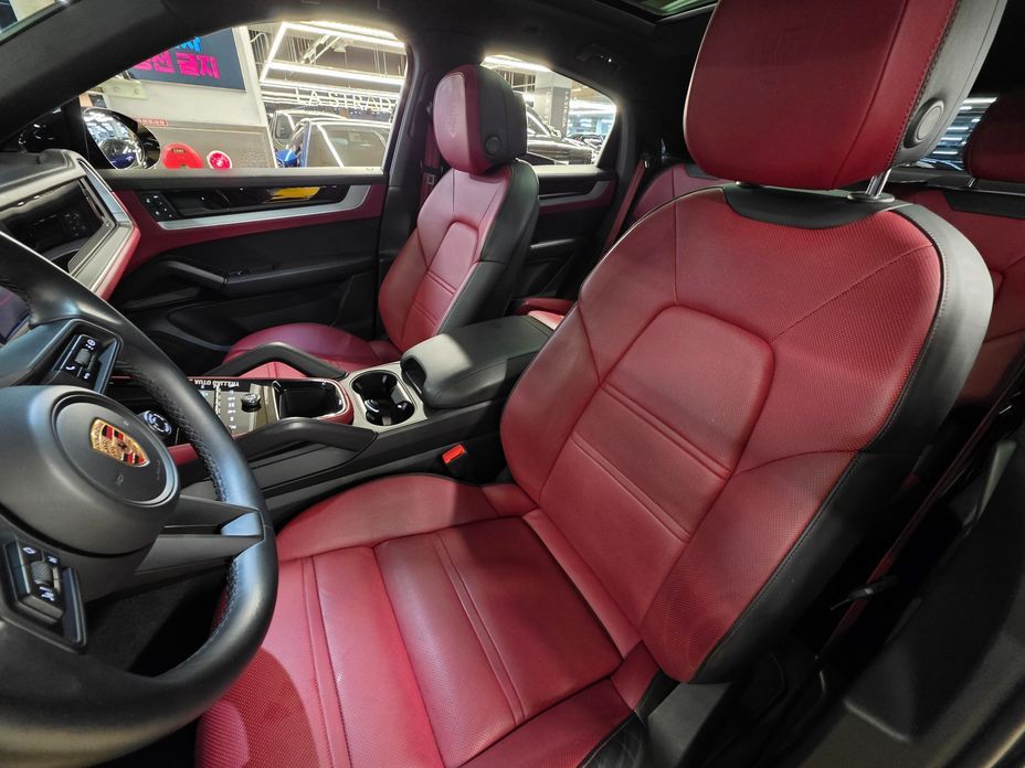 Porsche Cayenne 2024