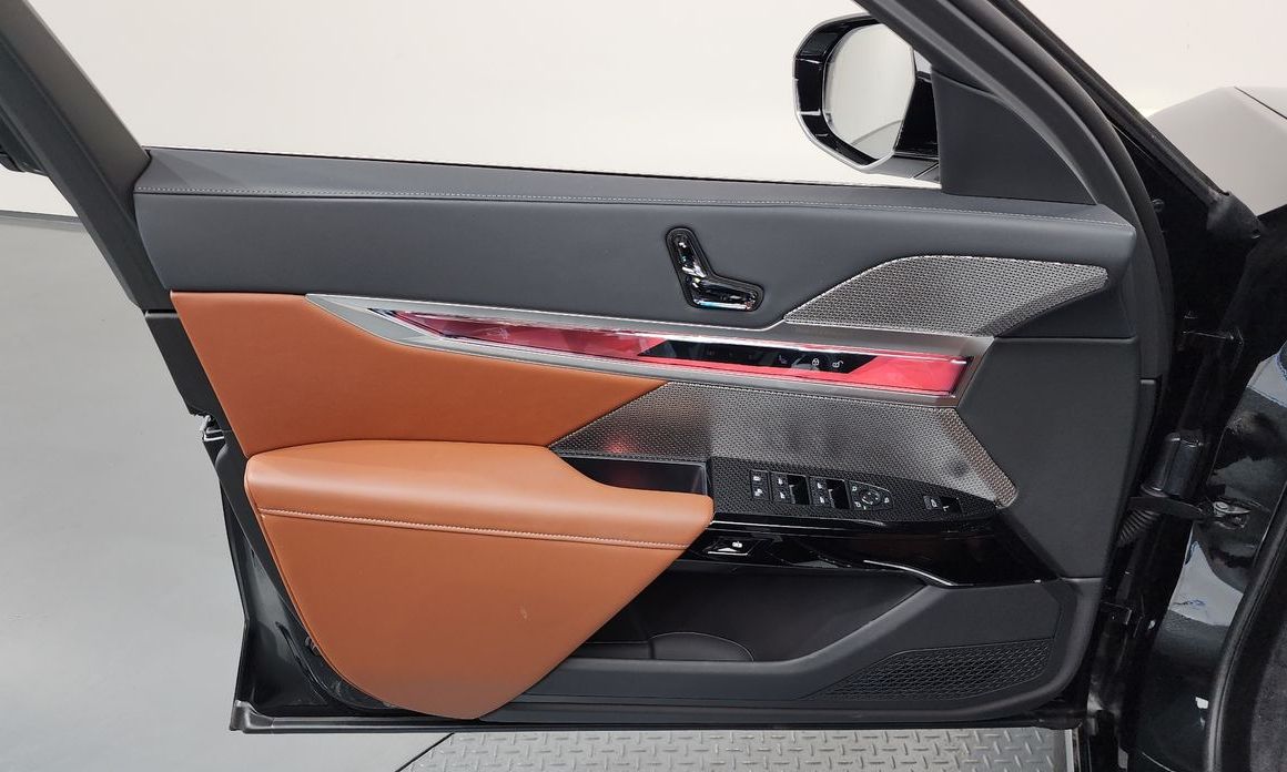 BMW 7-Series 2025
