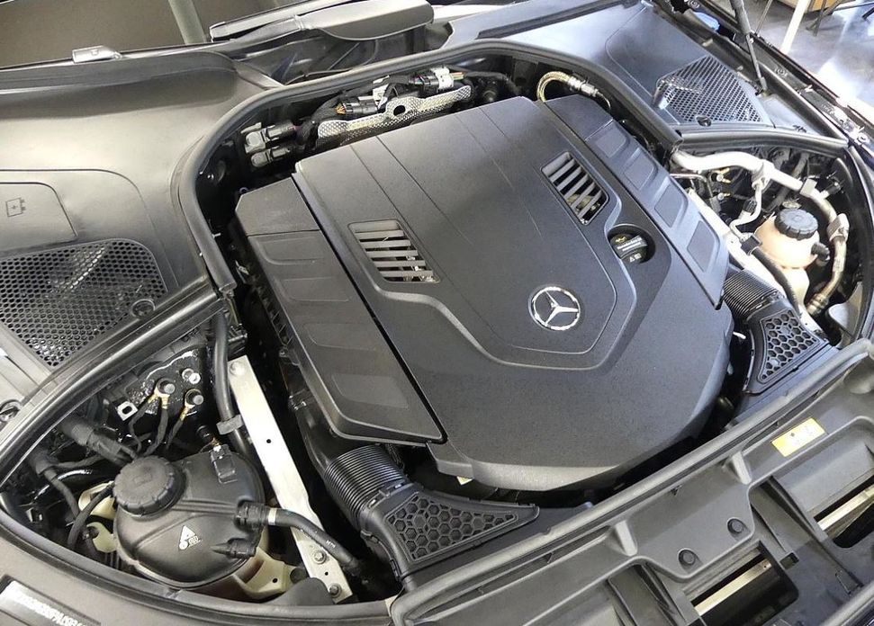 Mercedes-Benz S-Class 2023