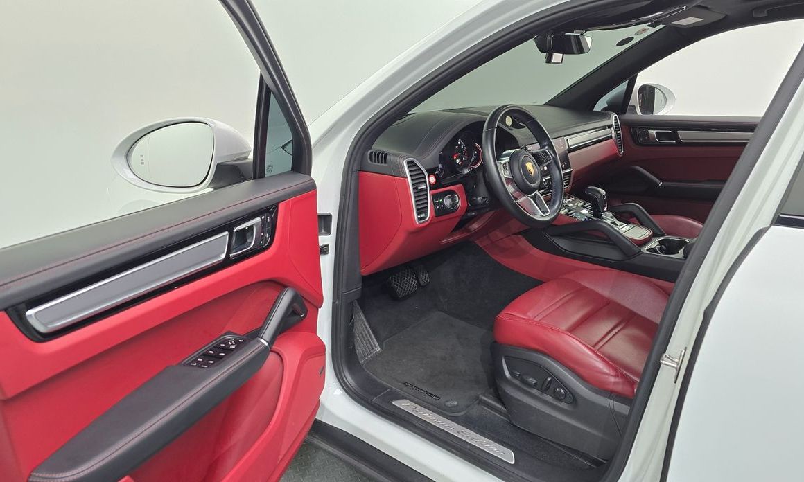 Porsche Cayenne 2023