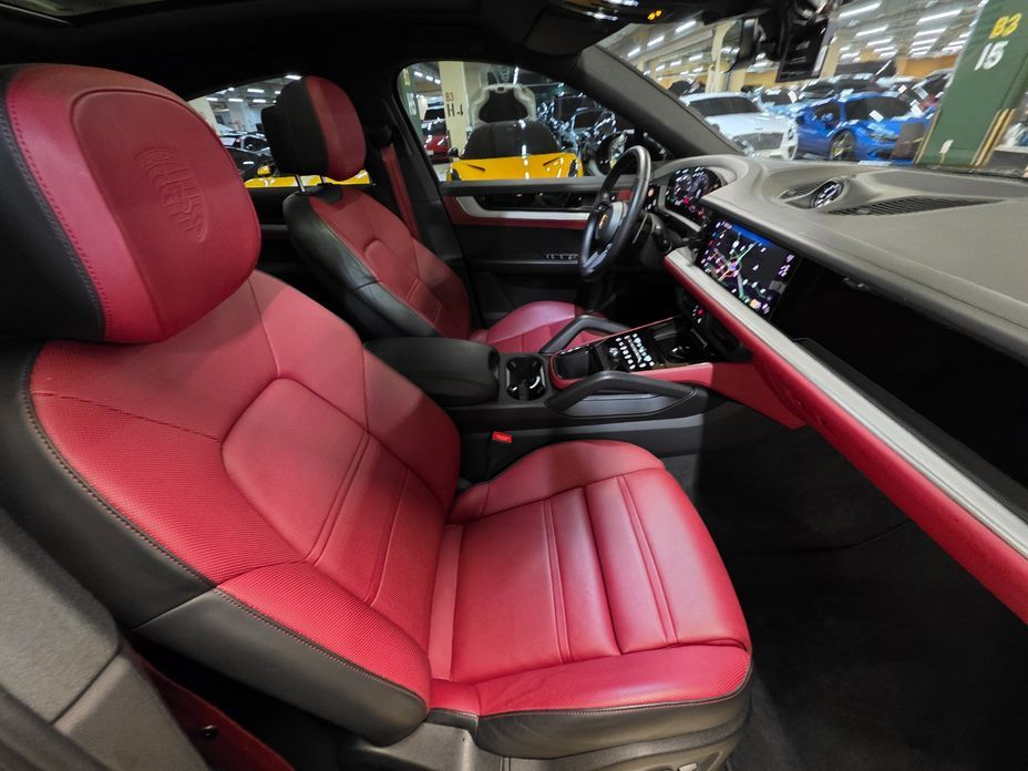Porsche Cayenne 2024