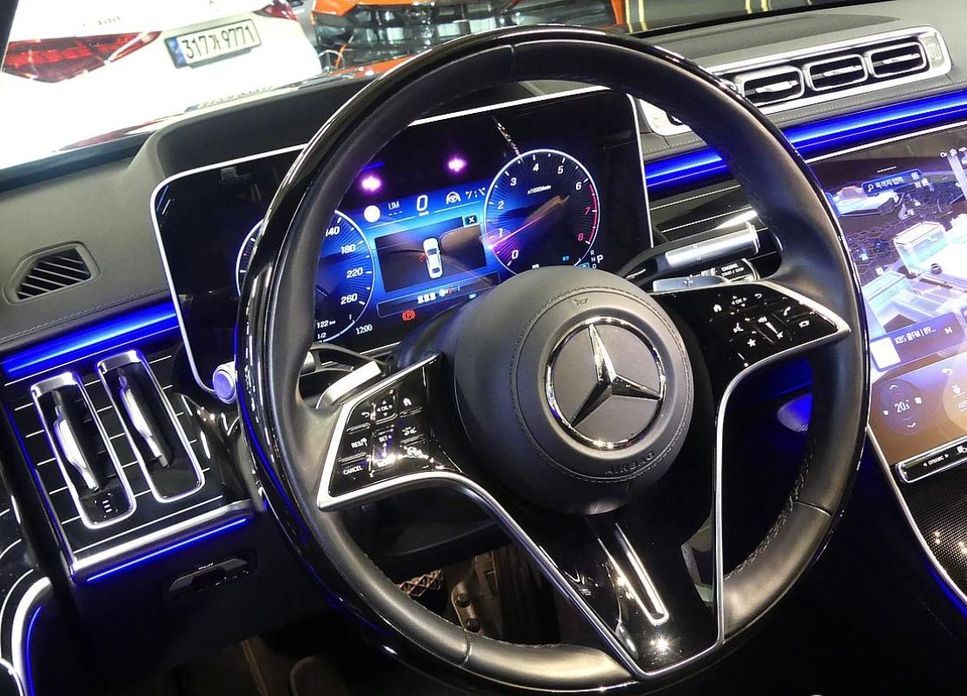 Mercedes-Benz S-Class 2023