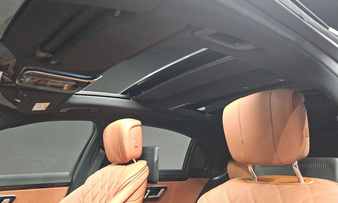 Mercedes-Benz S-Class 2024