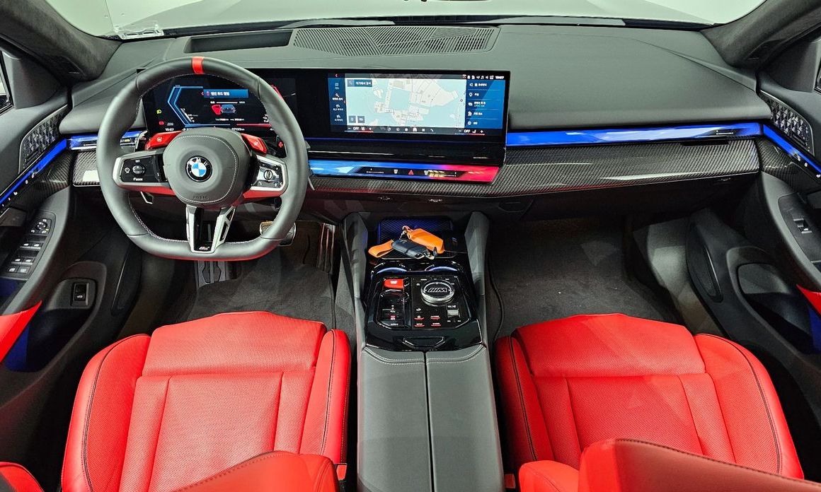 BMW M5 2025