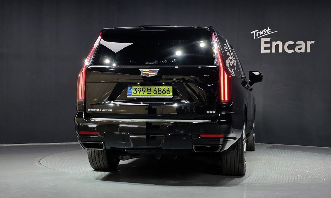 Cadillac Escalade 2025