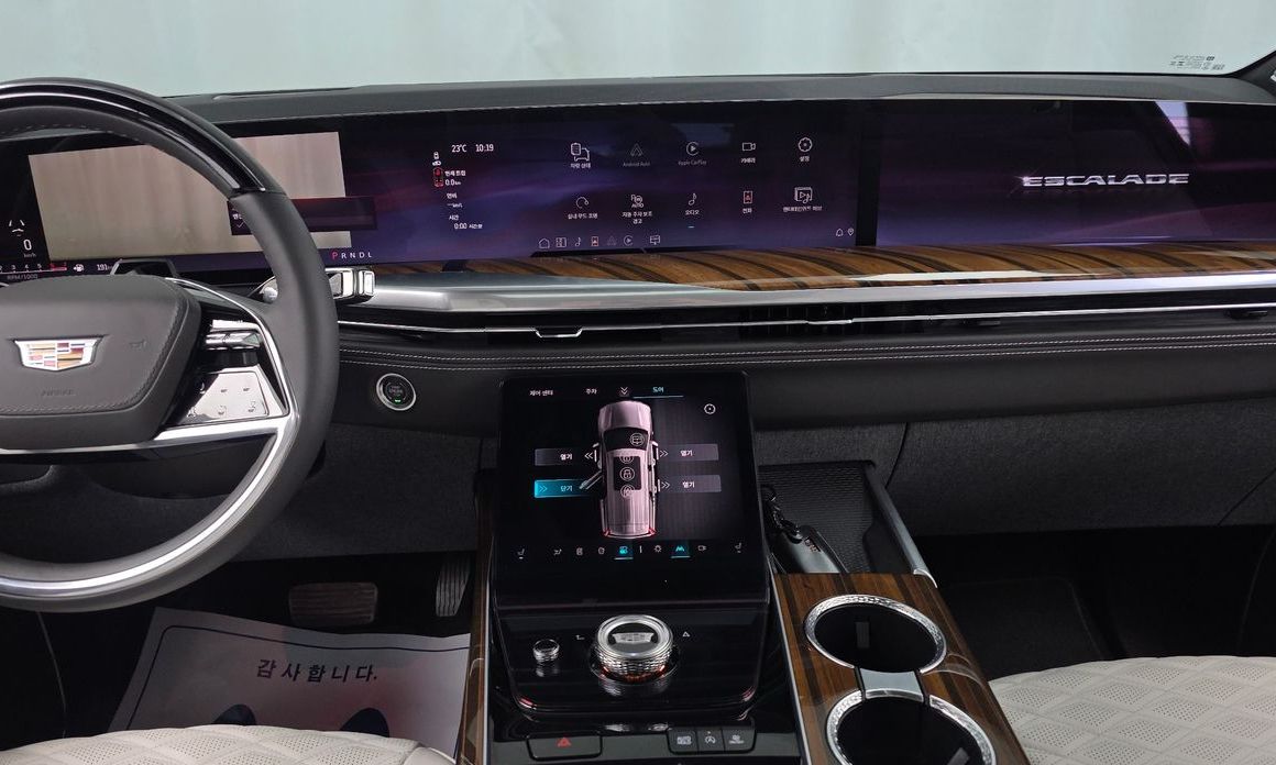 Cadillac Escalade 2025