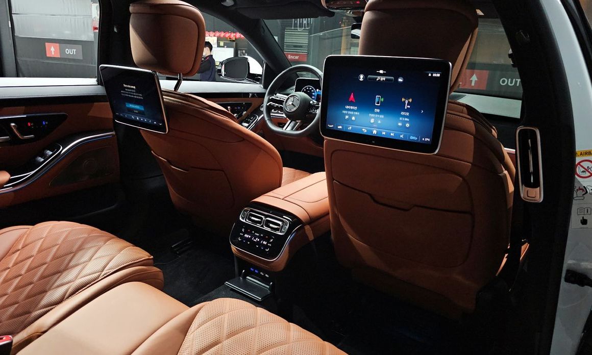 Mercedes-Benz S-Class 2024
