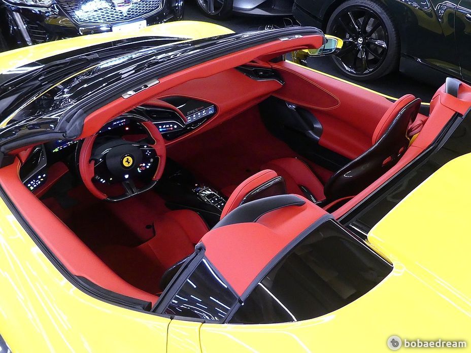 Ferrari SF90 2023