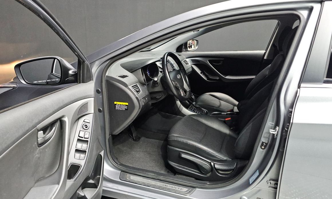 Hyundai AVANTE 2014