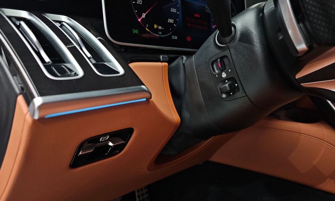 Mercedes-Benz S-Class 2024