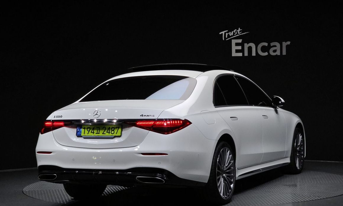Mercedes-Benz S-Class 2024
