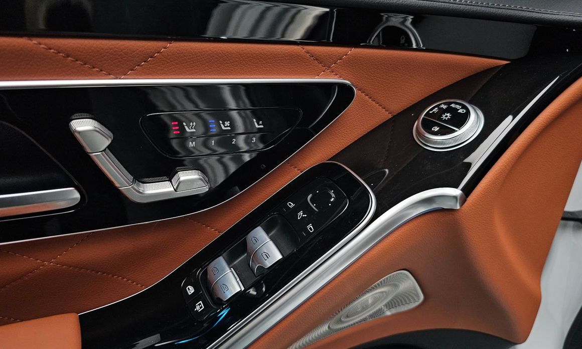 Mercedes-Benz S-Class 2024