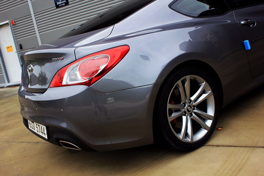 Hyundai Genesis 2009