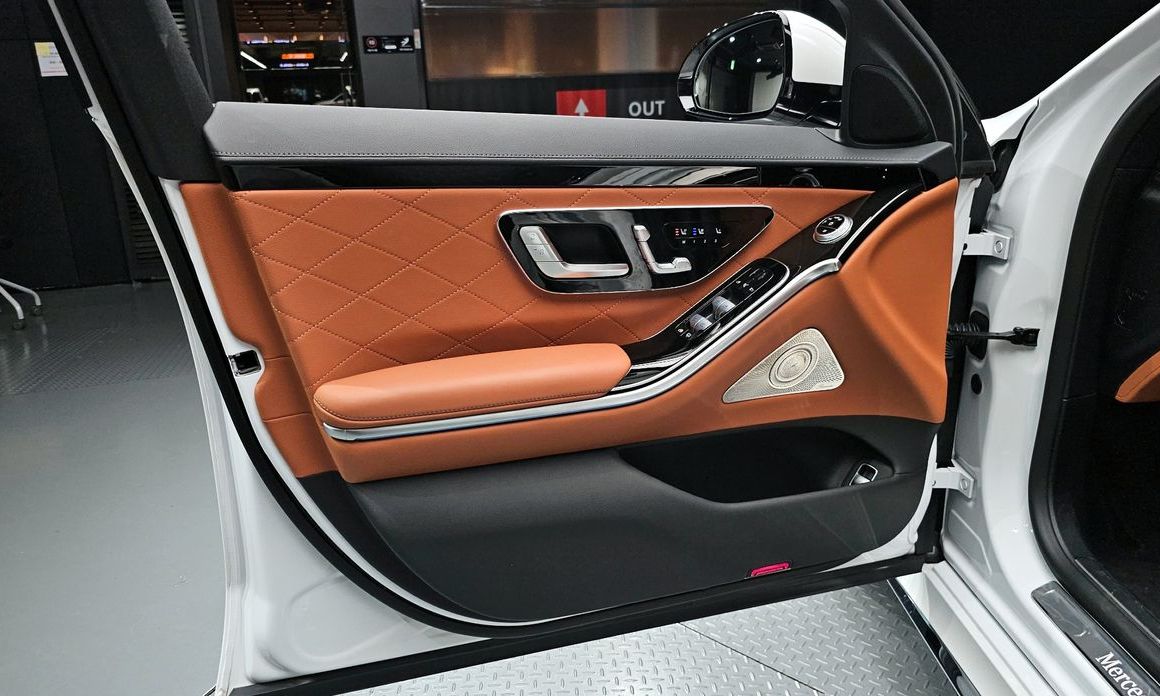 Mercedes-Benz S-Class 2024