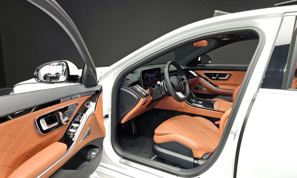 Mercedes-Benz S-Class 2024