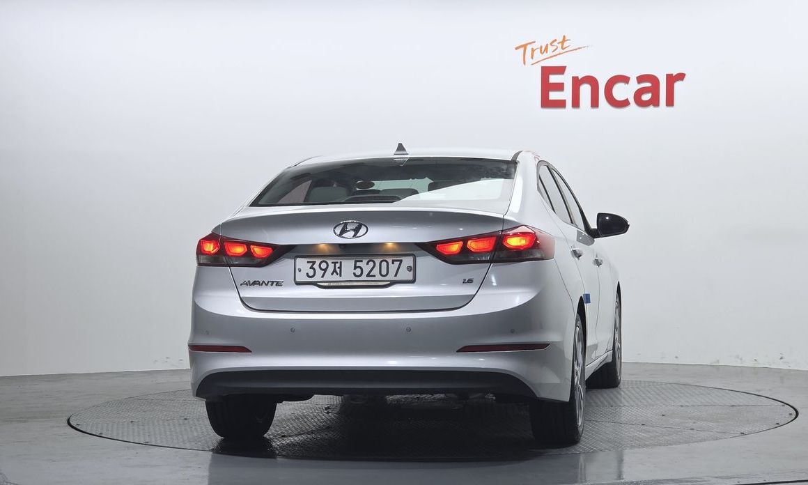 Hyundai AVANTE 2018