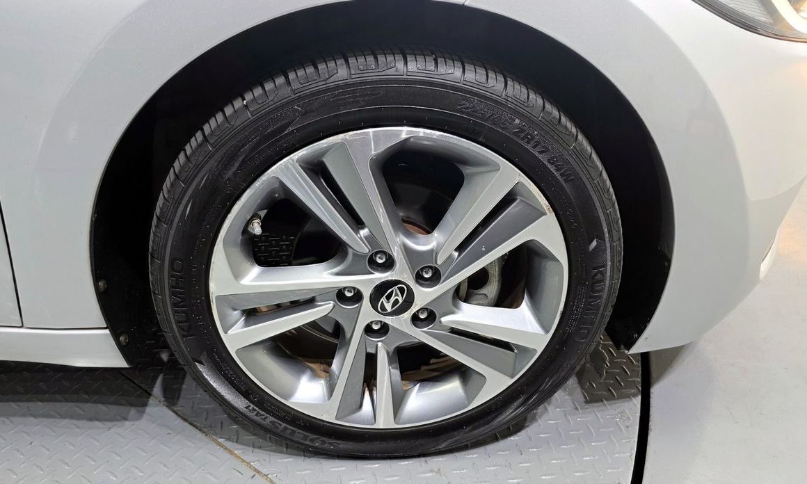 Hyundai AVANTE 2018