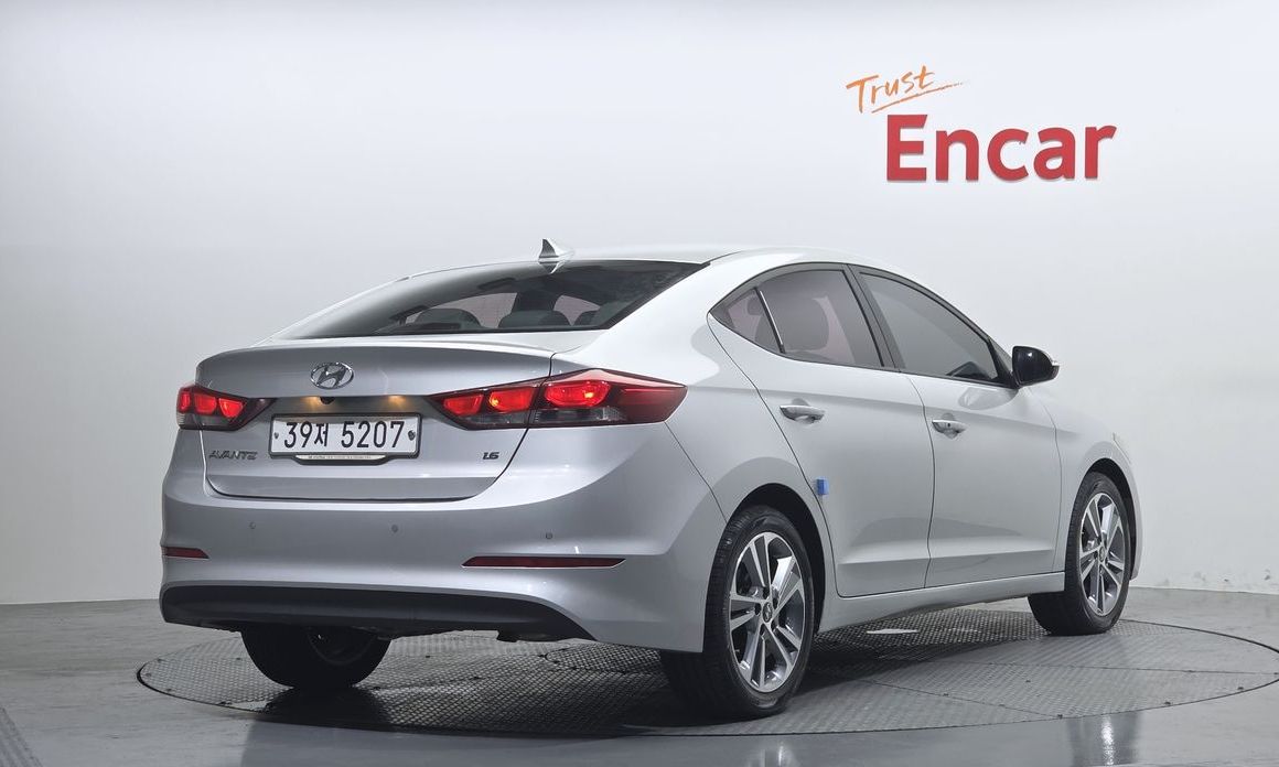 Hyundai AVANTE 2018