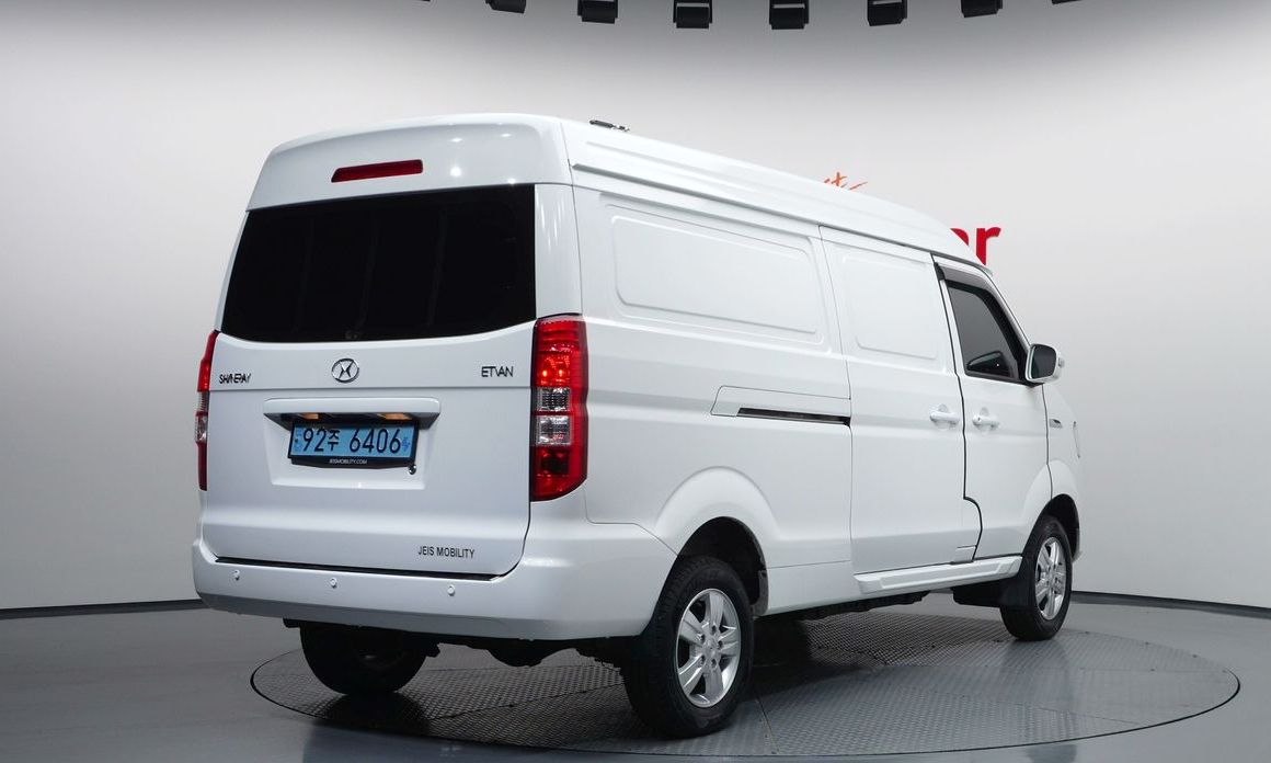 Xin yuan ET Van 2023
