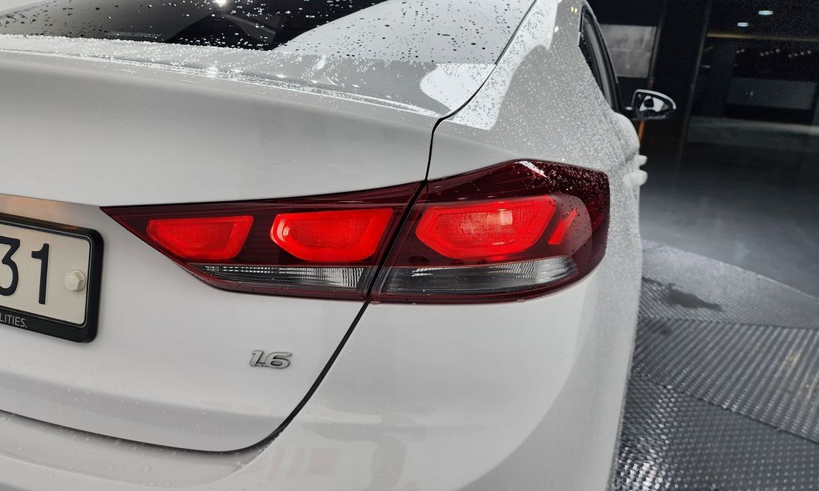 Hyundai AVANTE 2018