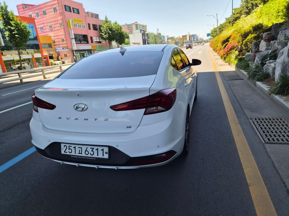 Hyundai AVANTE 2020