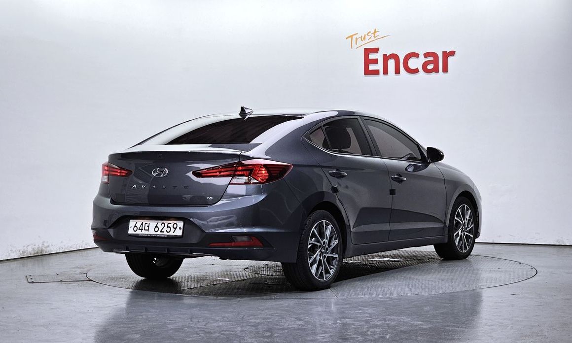 Hyundai AVANTE 2019