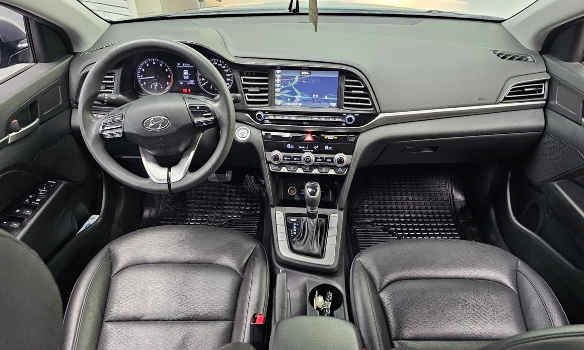 Hyundai AVANTE 2019
