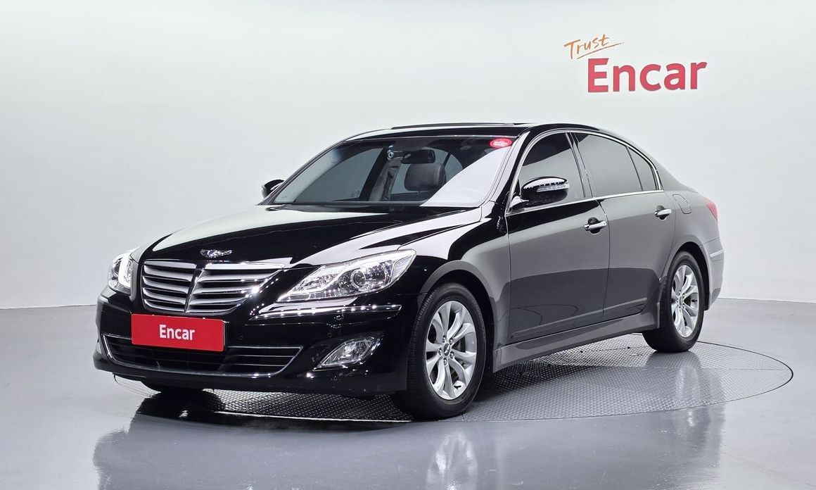 Hyundai Genesis 2013
