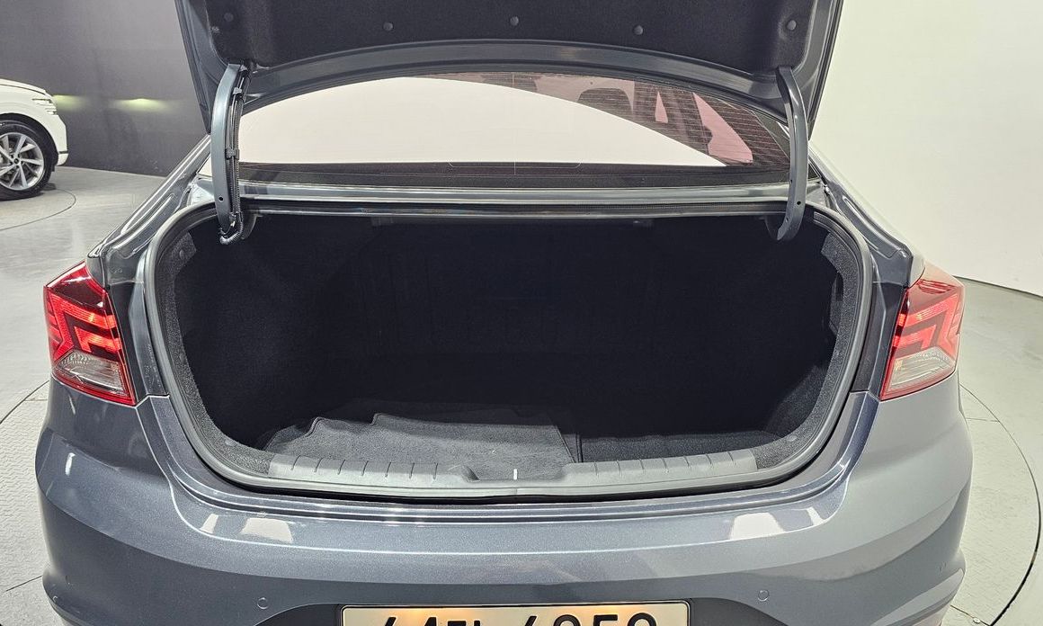 Hyundai AVANTE 2019