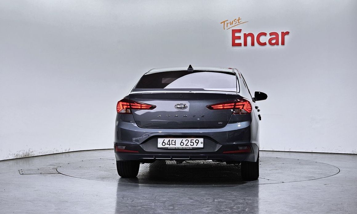Hyundai AVANTE 2019